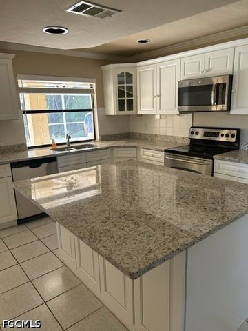 3603 SE 18th PL, Cape Coral, FL 33904