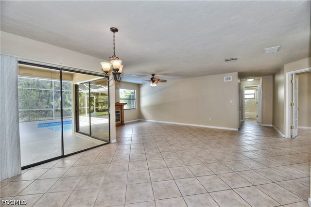 3603 SE 18th PL, Cape Coral, FL 33904
