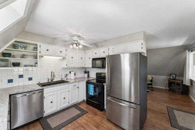 1304 Breezy Point Lane, Kimberling City, MO 65686