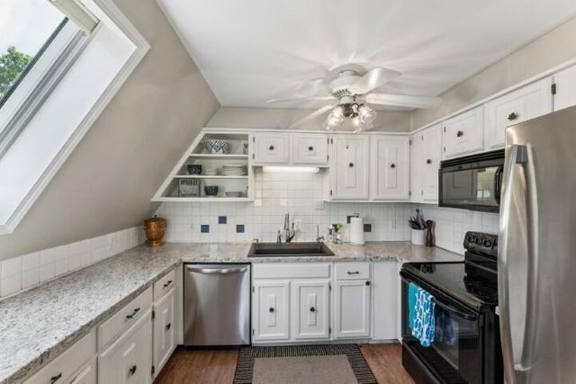1304 Breezy Point Lane, Kimberling City, MO 65686