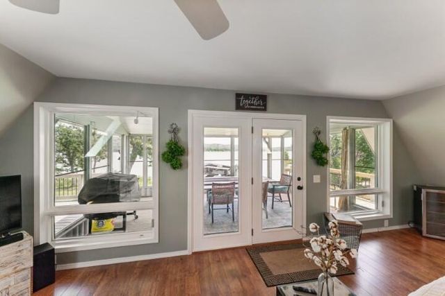 1304 Breezy Point Lane, Kimberling City, MO 65686