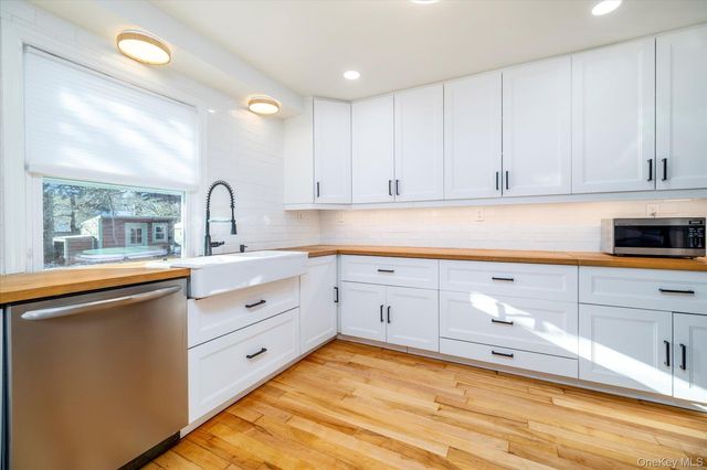 5 Prospect Street, Glen Head, NY 11545