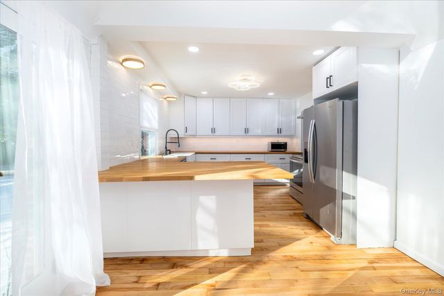 5 Prospect Street, Glen Head, NY 11545