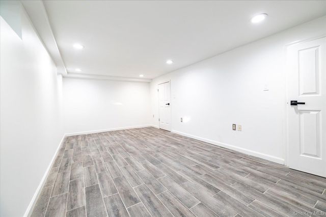 5 Prospect Street, Glen Head, NY 11545