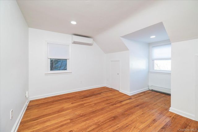 5 Prospect Street, Glen Head, NY 11545