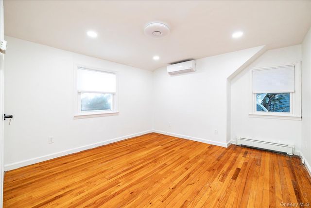 5 Prospect Street, Glen Head, NY 11545