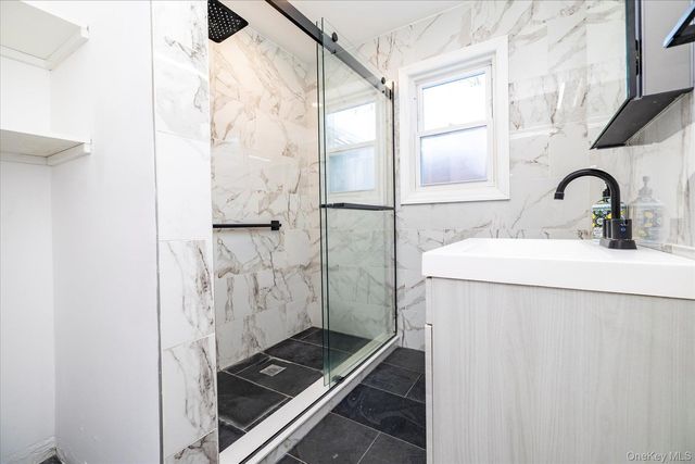 5 Prospect Street, Glen Head, NY 11545