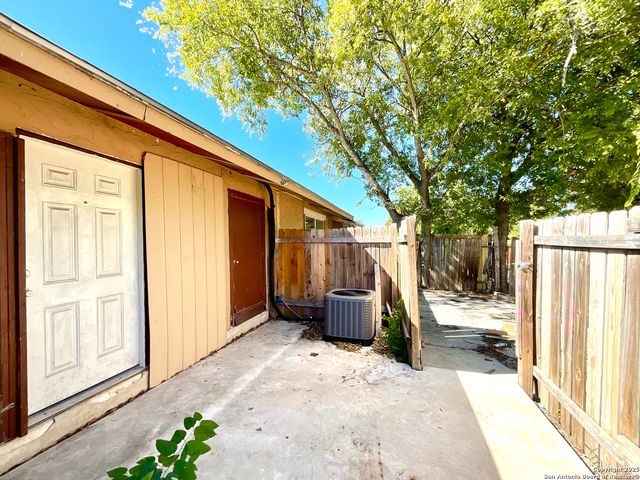 7237 Glen Bay, San Antonio, TX 78239