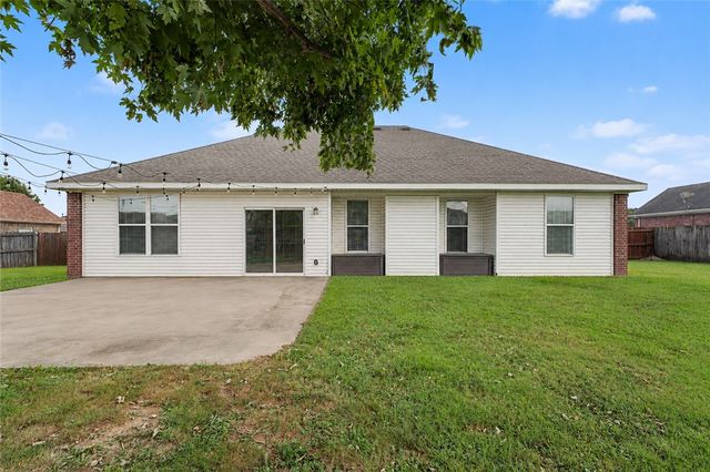 203 Blair Circle, Pea Ridge, AR 72751
