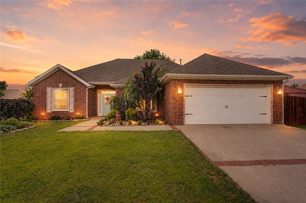 203 Blair Circle, Pea Ridge, AR 72751