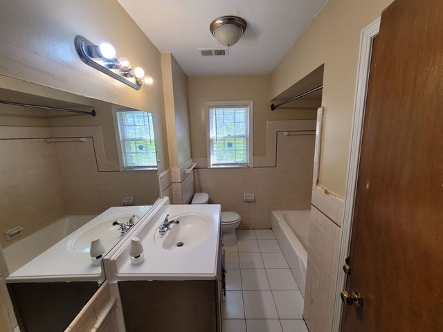 3102 SCOTLAND RD, Memphis, TN 38128