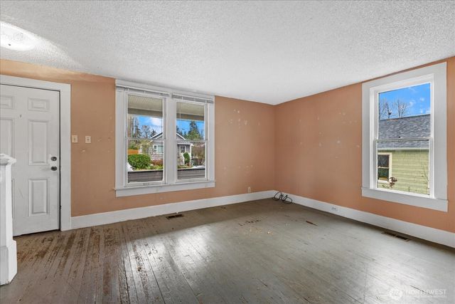 4619 S Lucile Street, Seattle, WA 98118