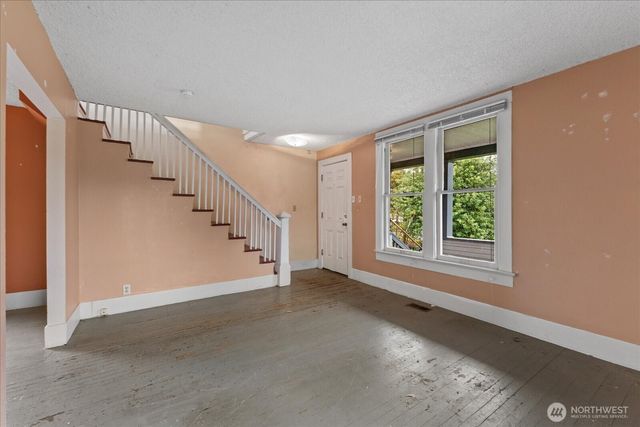 4619 S Lucile Street, Seattle, WA 98118