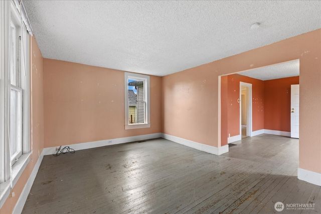 4619 S Lucile Street, Seattle, WA 98118