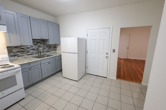 127 Intervale Street 3, Boston, MA 02121