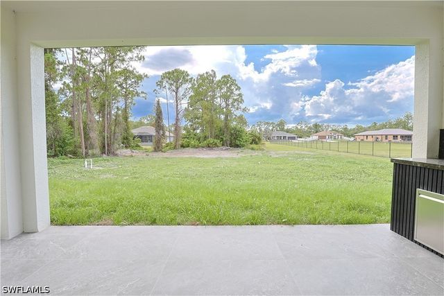 1011 Eighth AVE, Lehigh Acres, FL 33972
