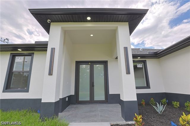 1011 Eighth AVE, Lehigh Acres, FL 33972