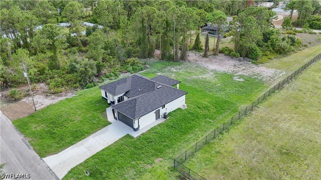 1011 Eighth AVE, Lehigh Acres, FL 33972