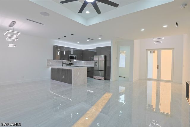 1011 Eighth AVE, Lehigh Acres, FL 33972
