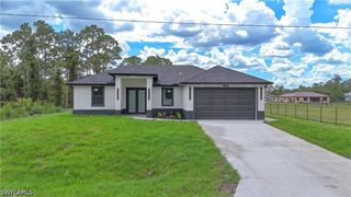 1011 Eighth AVE, Lehigh Acres, FL 33972