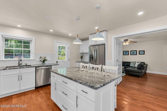 48 Allen Street, Rumson, NJ 07760