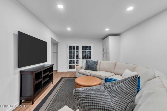 48 Allen Street, Rumson, NJ 07760