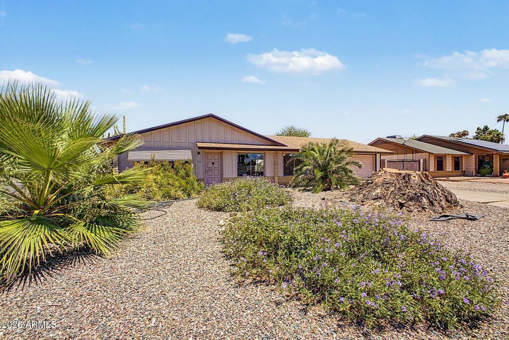 3316 E FLORIAN Avenue, Mesa, AZ 85204