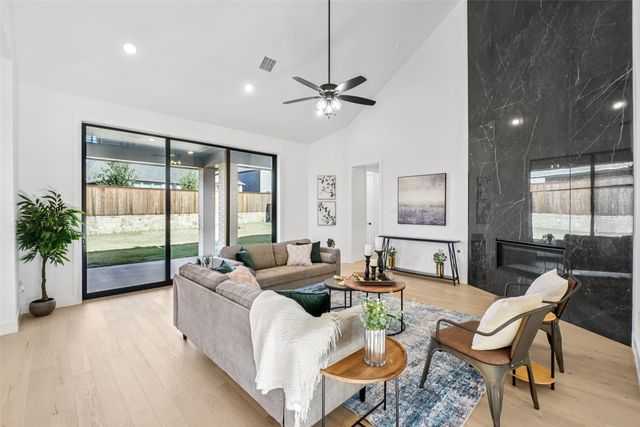 2800 Count Fleet Way, Celina, TX 75009