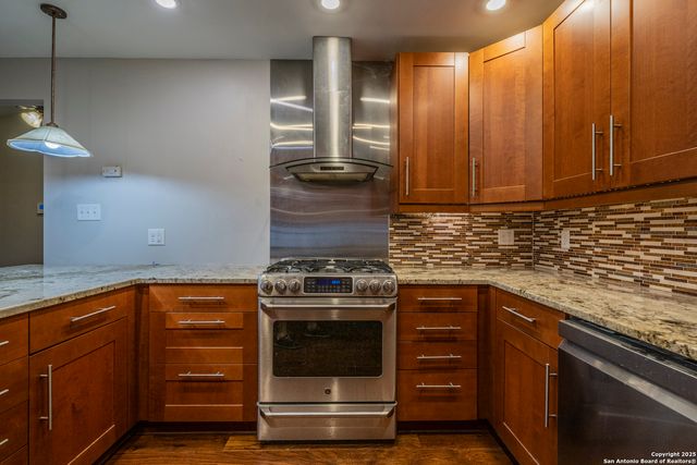 439 Northtrail, San Antonio, TX 78216