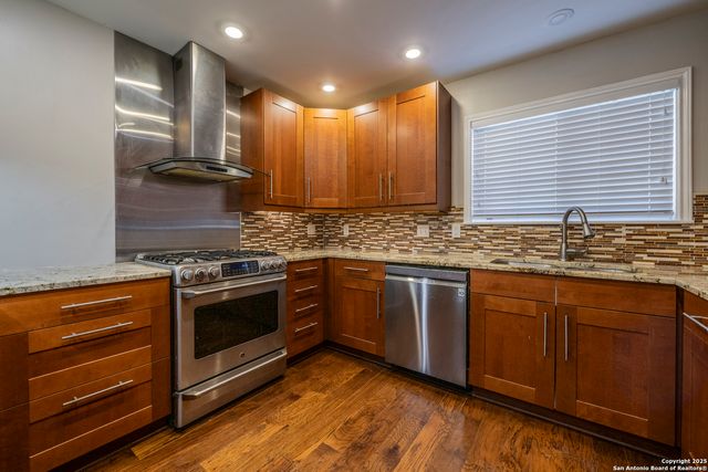 439 Northtrail, San Antonio, TX 78216