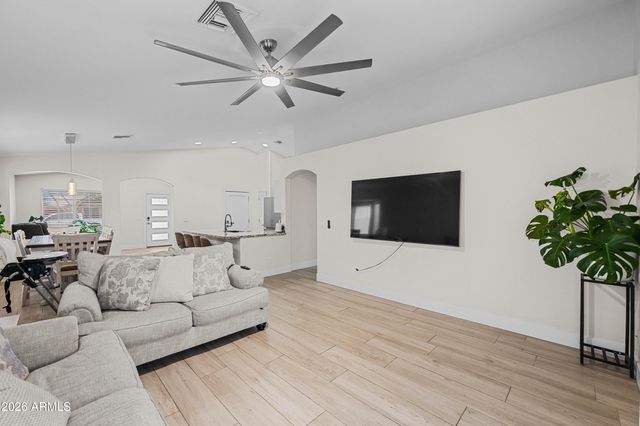 11580 W HUBBELL Street, Avondale, AZ 85392