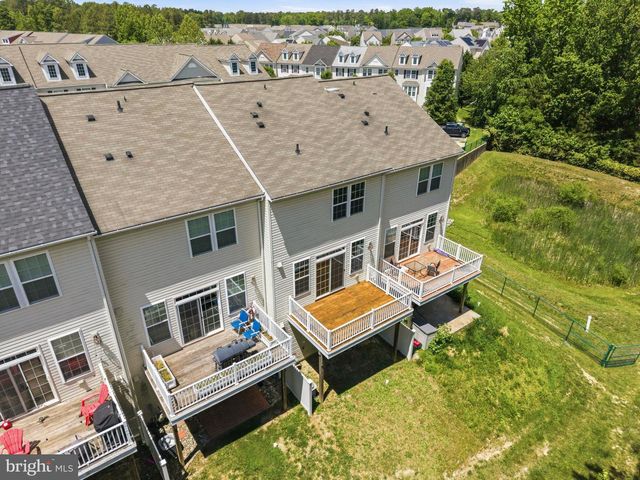 23222 MOUNTAIN LAUREL LN, California, MD 20619