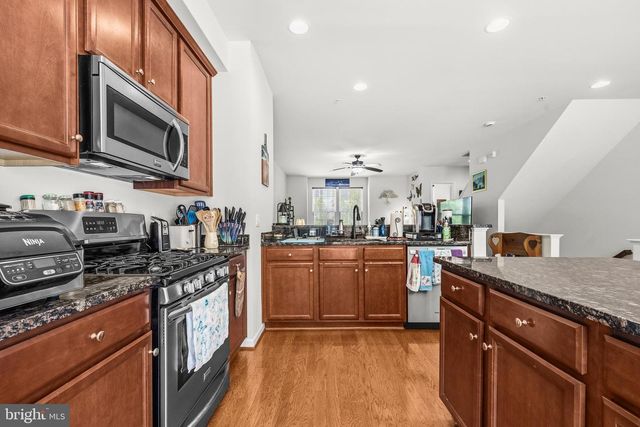 23222 MOUNTAIN LAUREL LN, California, MD 20619
