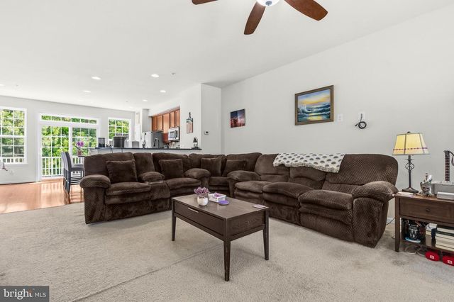 23222 MOUNTAIN LAUREL LN, California, MD 20619