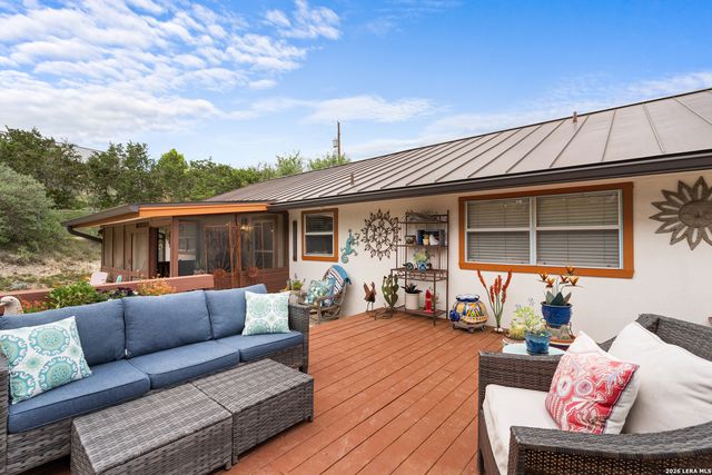 128 RIDGE GROVE RD, Kerrville, TX 78028
