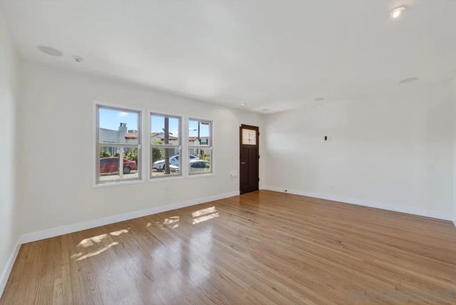 5438 Gilbert Dr A, San Diego, CA 92128
