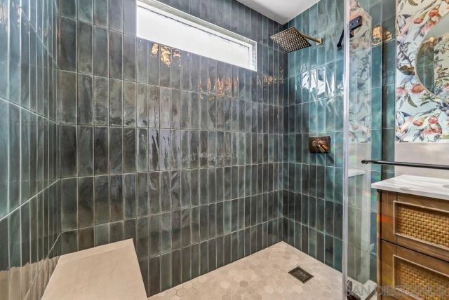 5438 Gilbert Dr A, San Diego, CA 92128