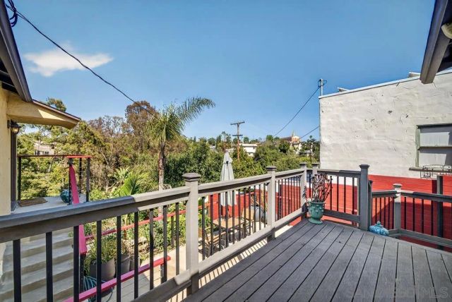 5438 Gilbert Dr A, San Diego, CA 92128