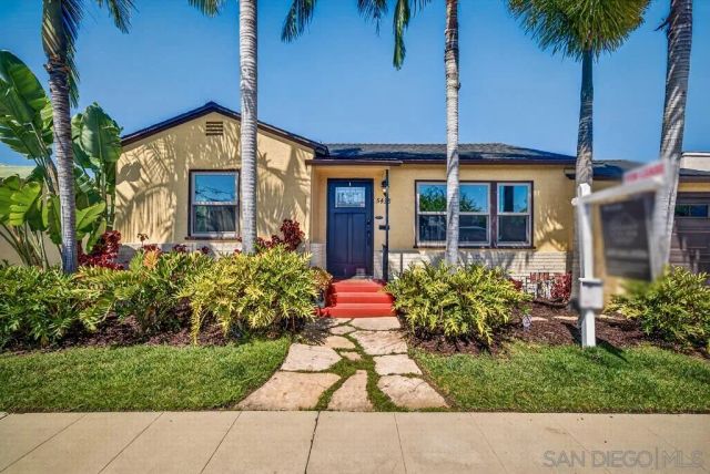 5438 Gilbert Dr A, San Diego, CA 92128