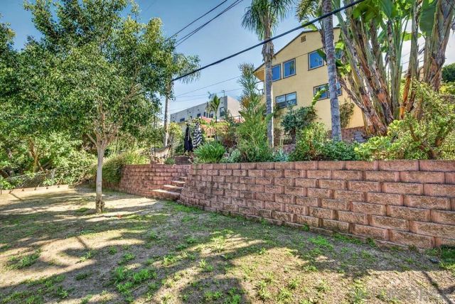 5438 Gilbert Dr A, San Diego, CA 92128