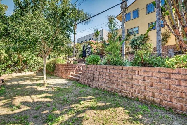 5438 Gilbert Dr A, San Diego, CA 92128