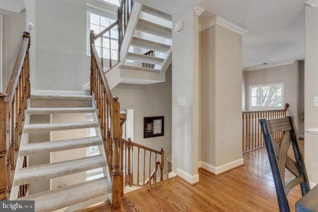 3956 VALLEY RIDGE DR, Fairfax, VA 22033