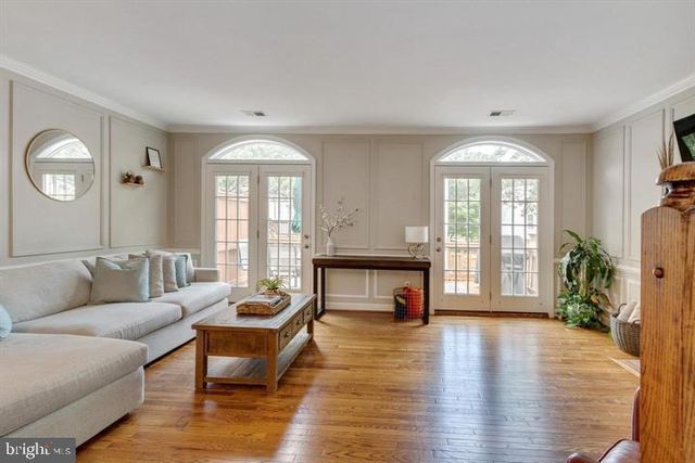 3956 VALLEY RIDGE DR, Fairfax, VA 22033