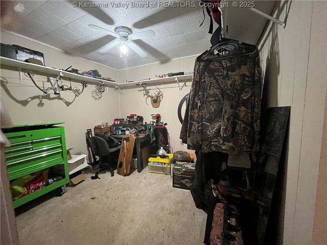 1206 Thomas Ridge Road, Leon, WV 25123