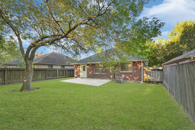 3019 Overland Trail, Dickinson, TX 77539