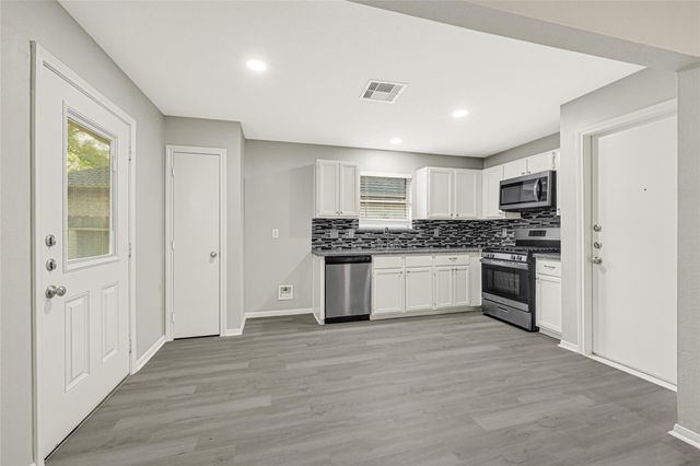 3019 Overland Trail, Dickinson, TX 77539