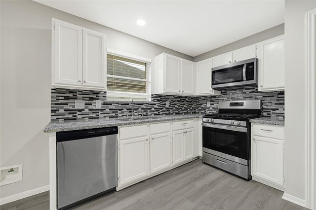3019 Overland Trail, Dickinson, TX 77539