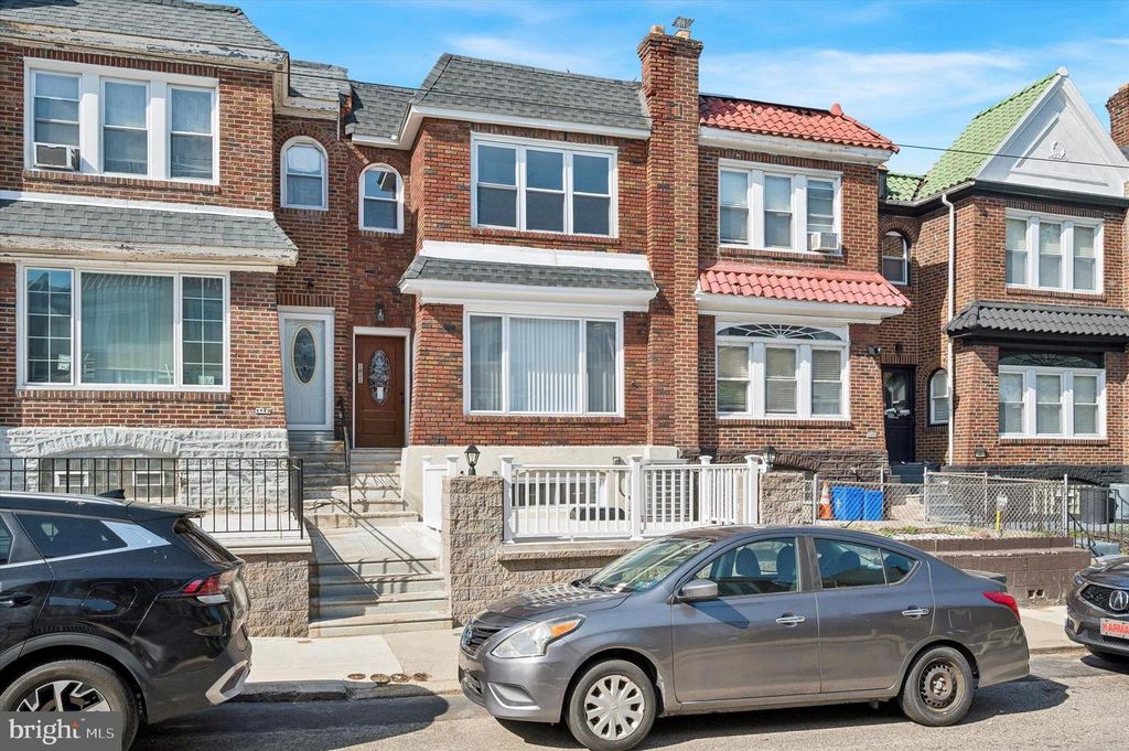 1811 ASHLEY ST, Philadelphia, PA 19126