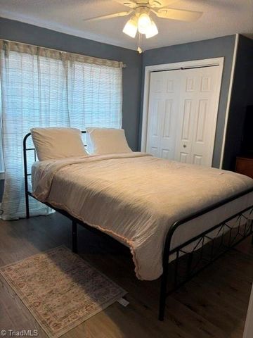 306 Oakview Road, High Point, NC 27265