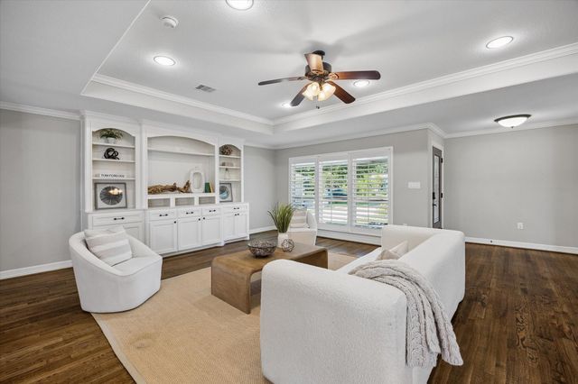4843 Knickerbocker Street, Houston, TX 77035